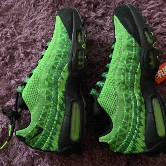 NIKE - AIR MAX 95 - Picture 5 of 5